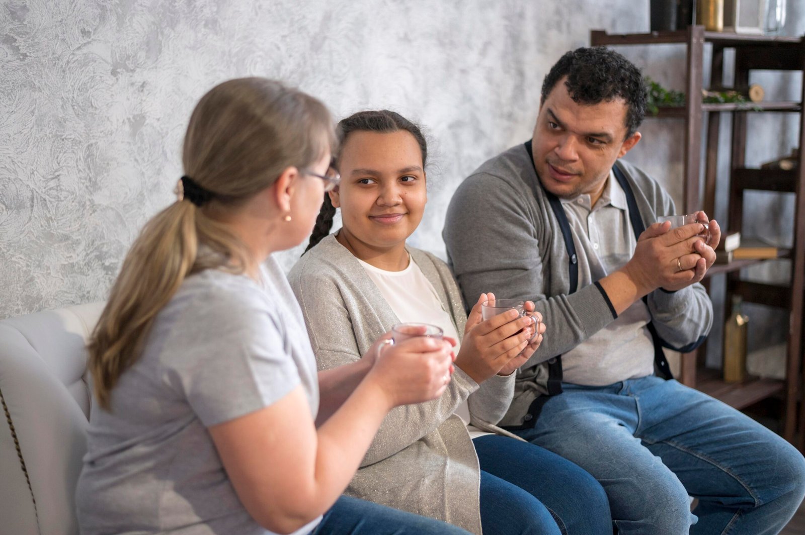 familia que llega a acuerdos Terapia de familia